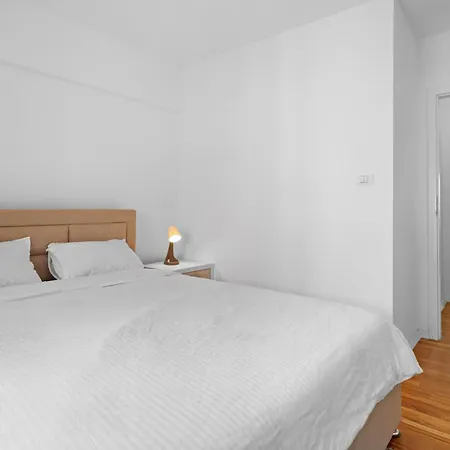 Super Retreat Apartment