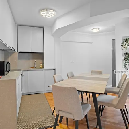 Super Retreat Apartment