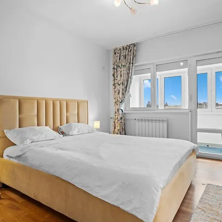 Apartment Super Retreat Bucharest