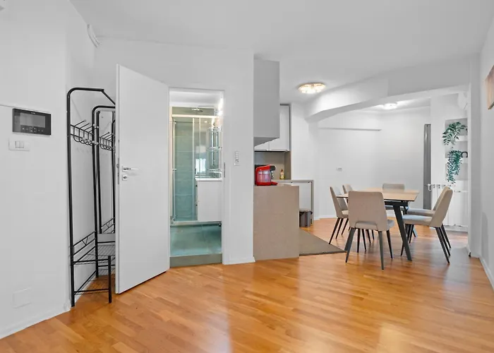 Super Retreat * 부쿠레슈티