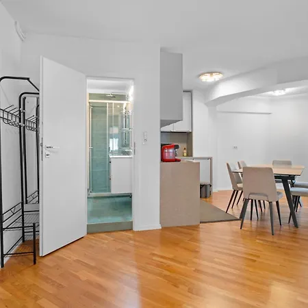 Super Retreat * Bucarest